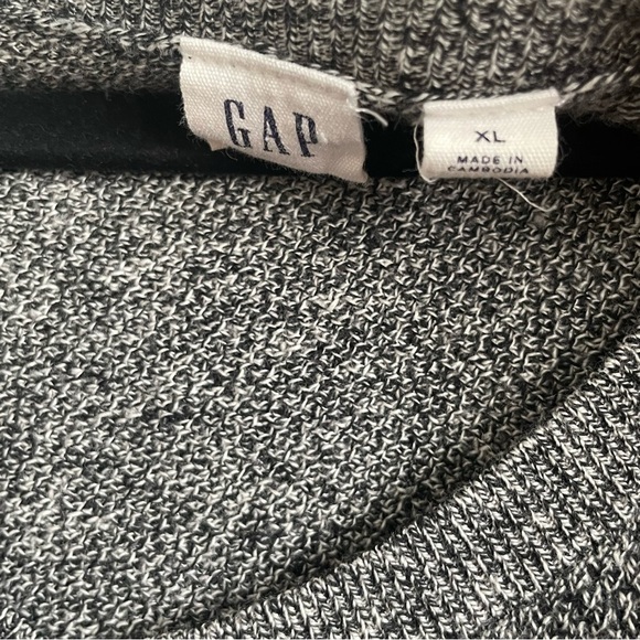 Gap woman’s Gray V-Neck Sweater top XL long tunic thin casual transition piece - Picture 3 of 7